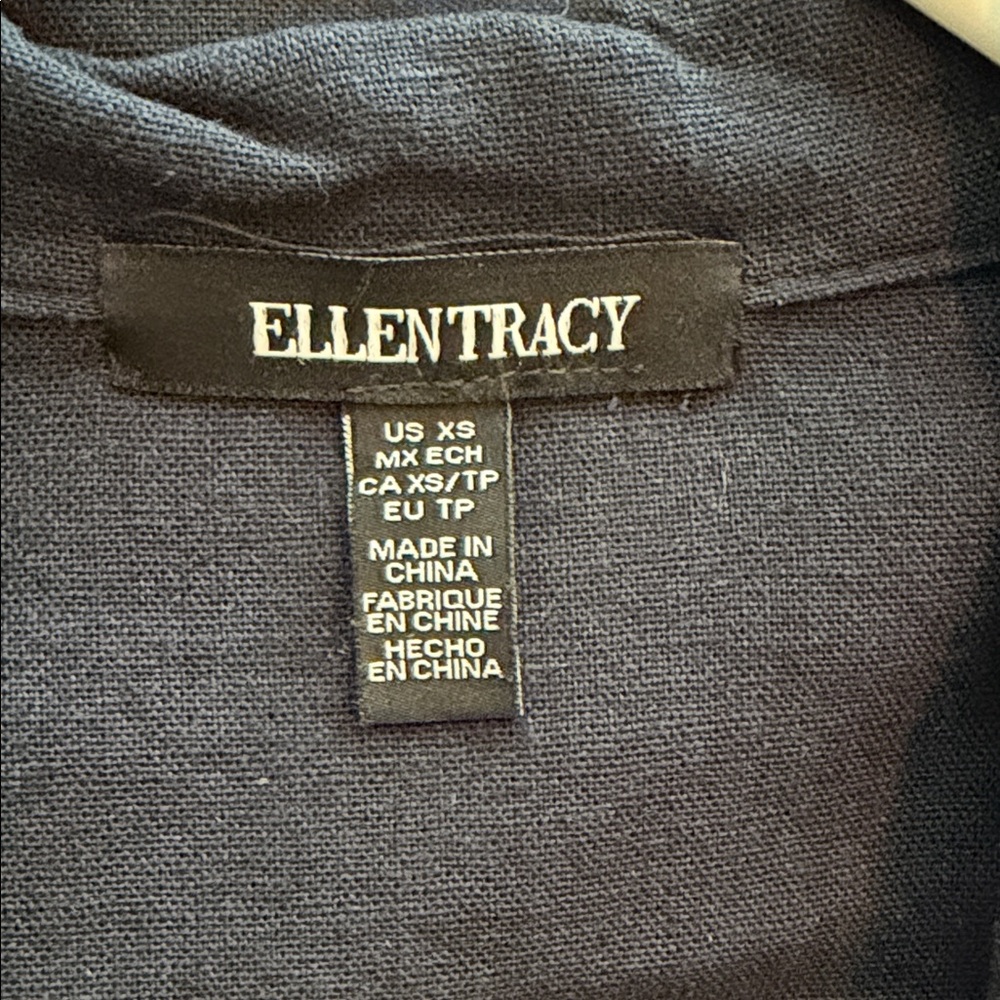 Ellen Tracy Linen blend Jacket with Gold Buttons - Picture 4 of 5